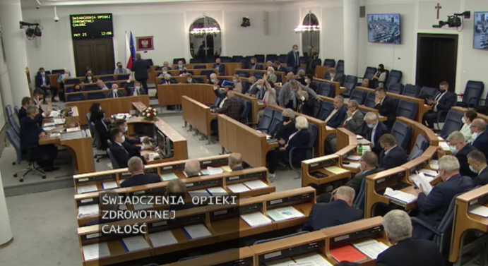 Bezpłatne leki dla młodszych seniorów. Senatorowie zagłosowali