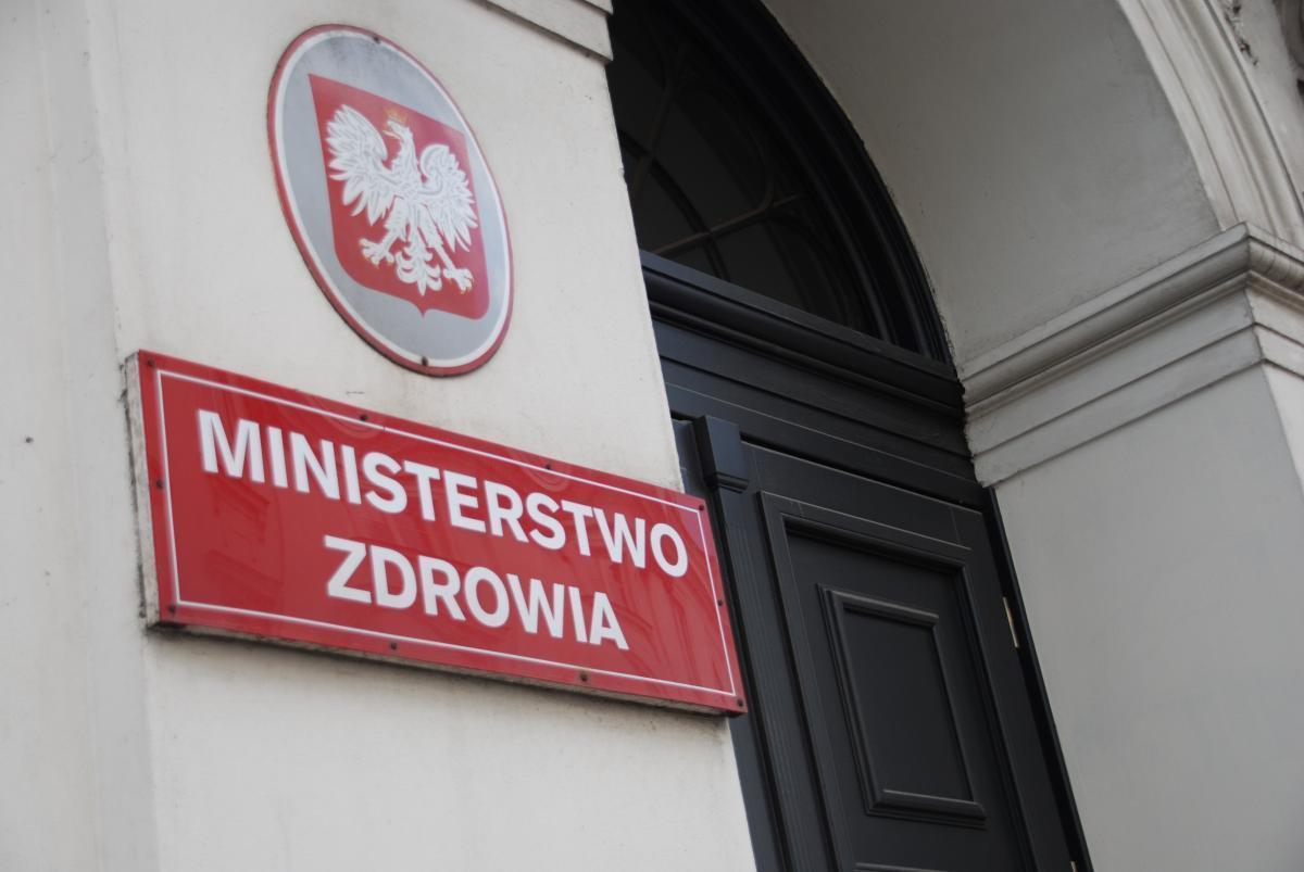 Więcej hospitalizacji i zgonów. 