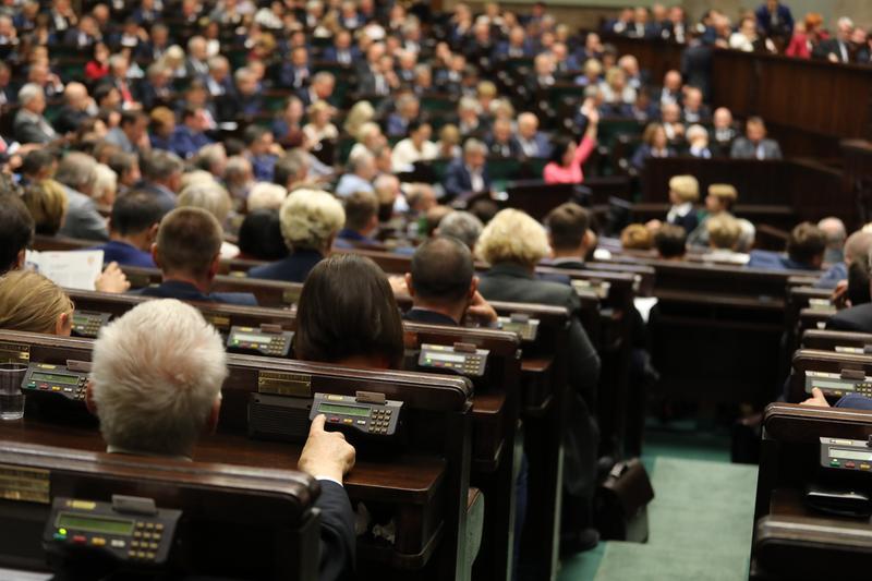 Komisja zdrowia odrzuciła poprawki do specustawy