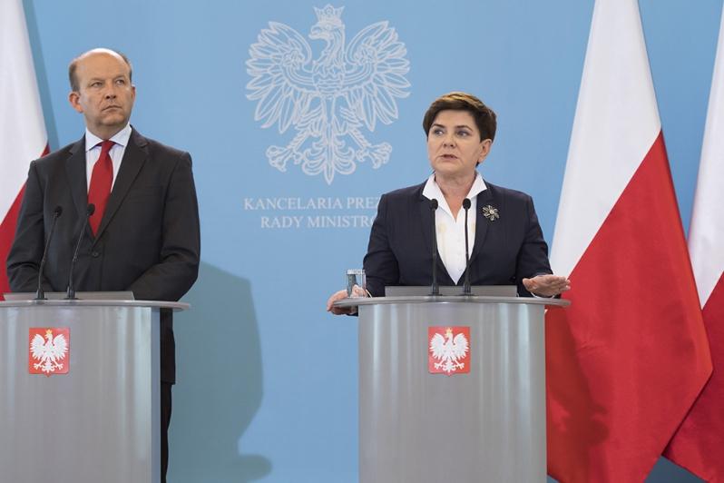 Rząd przyjął przepisy przywracające staż podyplomowy
