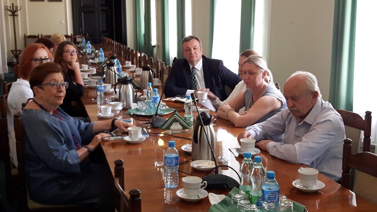 Pacjenci: W refundacji MZ tylko gasi pożary