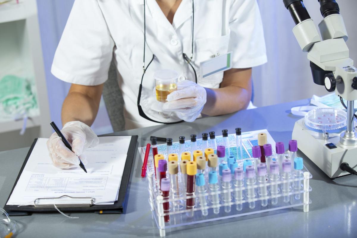 Trwa spór: Lepsze laboratorium publiczne czy prywatne?