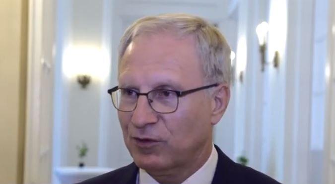 T. Latos: idziemy ku lepszemu w chorobach rzadkich (wideo)