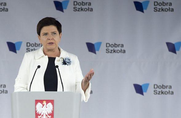 B.Szydło zapowiada pełną opiekę zdrowotną w szkołach