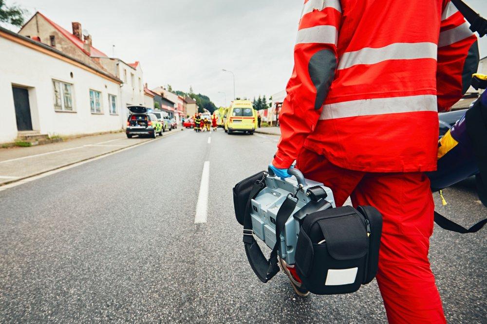 Lekarze o podwyżkach dla ratowników: sprawa powinna być załatwiona systemowo