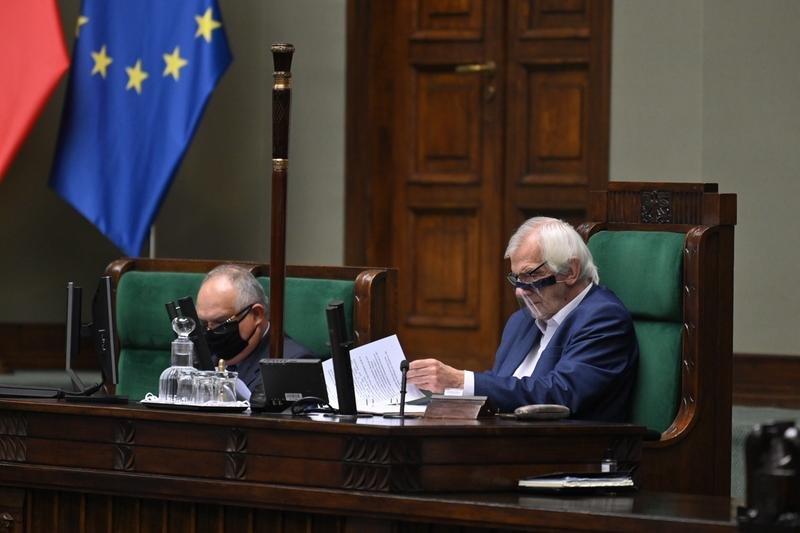 Jutro możliwe posiedzenie Sejmu i ustawa dotycząca lekarzy