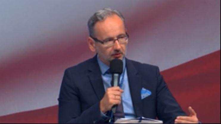 A. Niedzielski: o zmianach w płaceniu szpitalom i POZ za efekty (konwencja PiS)