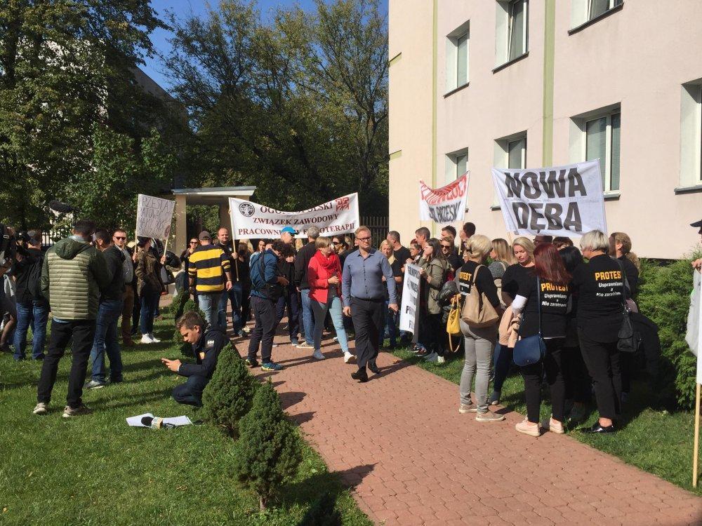 Fizjoterapeuci i diagności: to nasza odezwa do Polaków