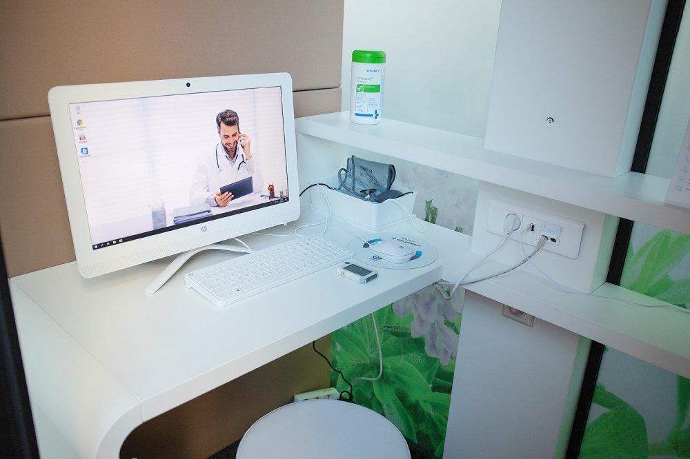 PZU Zdrowie testuje kiosk telemedyczny m.in. z EKG i stetoskopem
