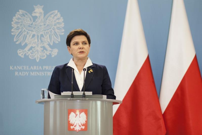 Rusza przegląd resortów. Czy K. Radziwiłł straci stołek?
