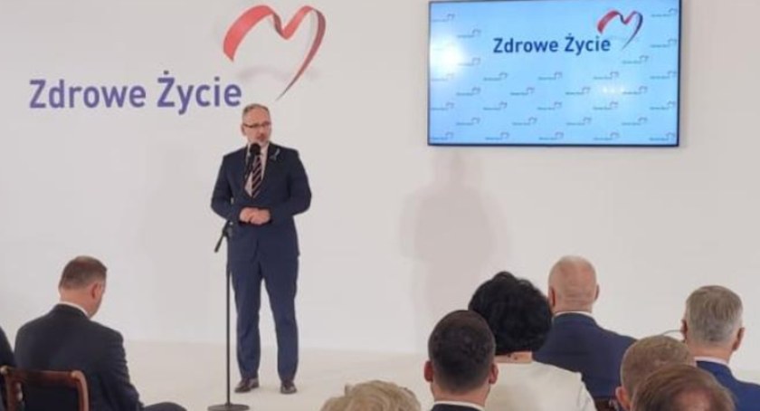 A. Niedzielski: 91 proc. Polaków ma przeciwciała anty-SARS-CoV-2 