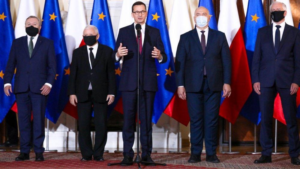 Premier przedstawił nowych ministrów