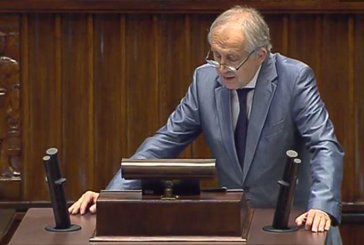 Zembala występuje w obronie lekarzy