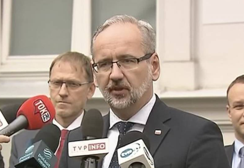 A. Niedzielski o IV fali: testować się i nie lekceważyć objawów