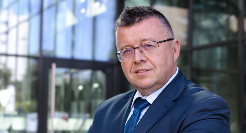 Piotr Grzebalski (BGK): W niektórych sytuacjach Covid-19 paradoksalnie poprawił kondycję finansową szpitali 