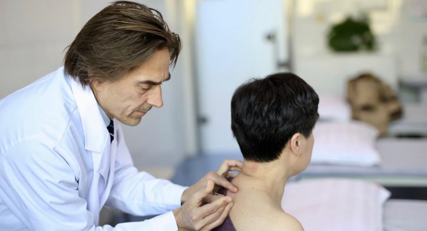RPP: Kto może być obecny przy udzielaniu świadczeń zdrowotnych pacjentowi?