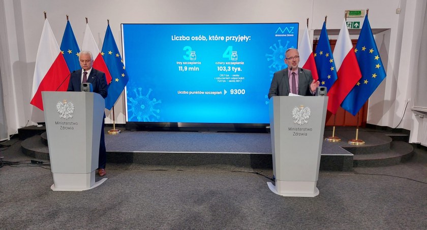 Jest decyzja w sprawie 4. dawki szczepionki przeciw COVID-19