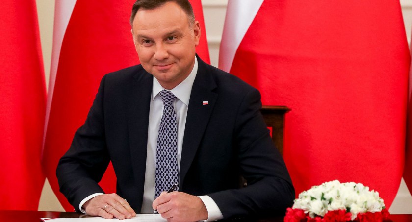 Prezydent podpisał nowelizację ustawy o zawodach pielęgniarki i położnej