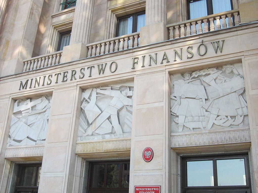 MF: Są pieniądze na podwyżki dla ratowników