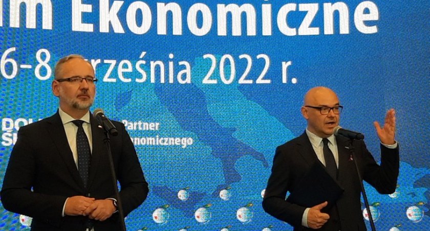 Minister zdrowia: konsekwentnie uruchamiamy kolejne instrumenty finansowe