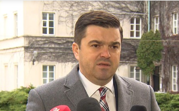 Omikron w Polsce? Sanepid bada sześć próbek