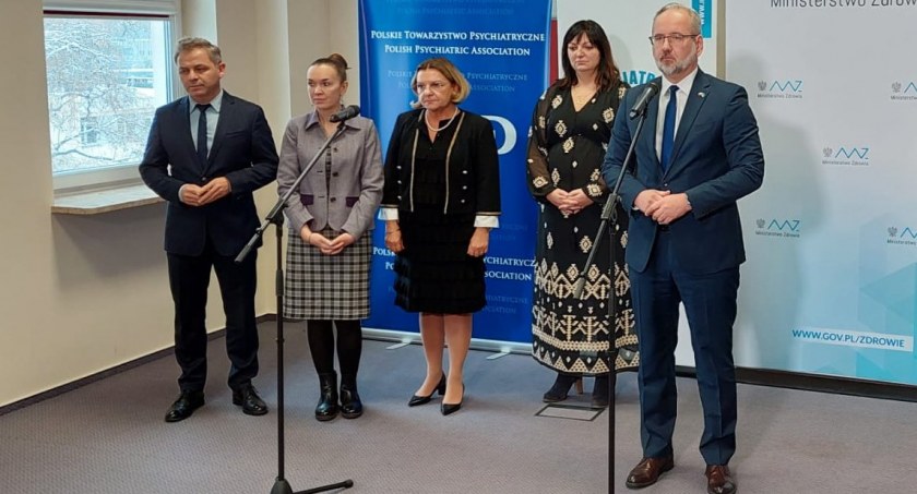 Adam Niedzielski: w przyszłym roku opieką poradni zdrowia psychicznego ma być objętych 50 proc. dorosłych Polaków
