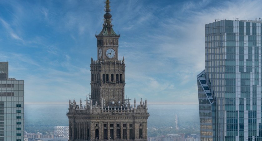 Warszawa wzywa NFZ do zwrotu pieniędzy
