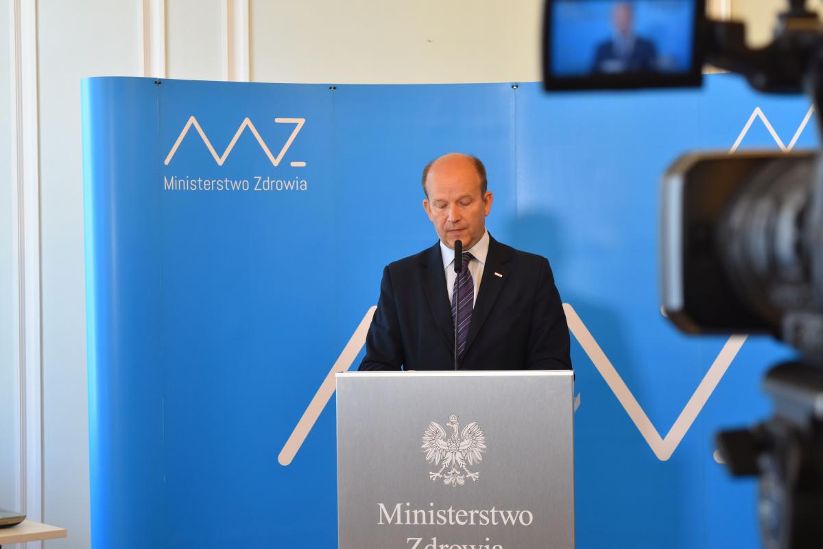 Radziwiłł: Nie ma potrzeby tworzenia listy lekarzy powołujących się na klauzulę sumienia