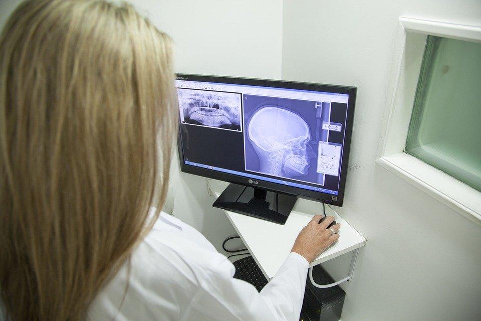 Gdy zepsuje się sprzęt, szpital musi zapewnić badanie w innej placówce
