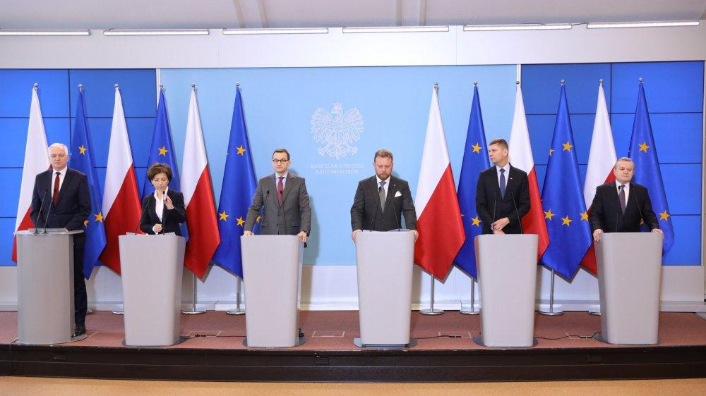 Premier: zdecydowaliśmy o zamknięciu żłobków, przedszkoli, szkół, uczelni wyższych oraz instytucji kultury