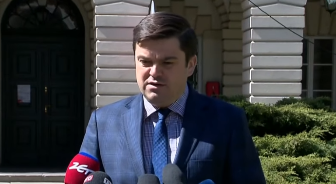 MZ: powód wysokiej liczby zgonów to późne zgłaszanie się po pomoc
