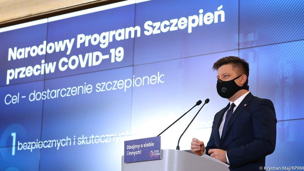 Rząd przyzna przywileje osobom zaszczepionym na COVID-19