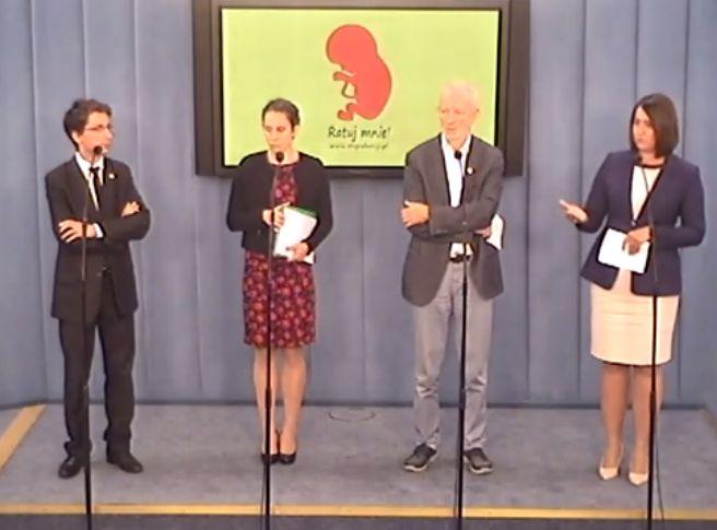 Do Sejmu wraca temat aborcji