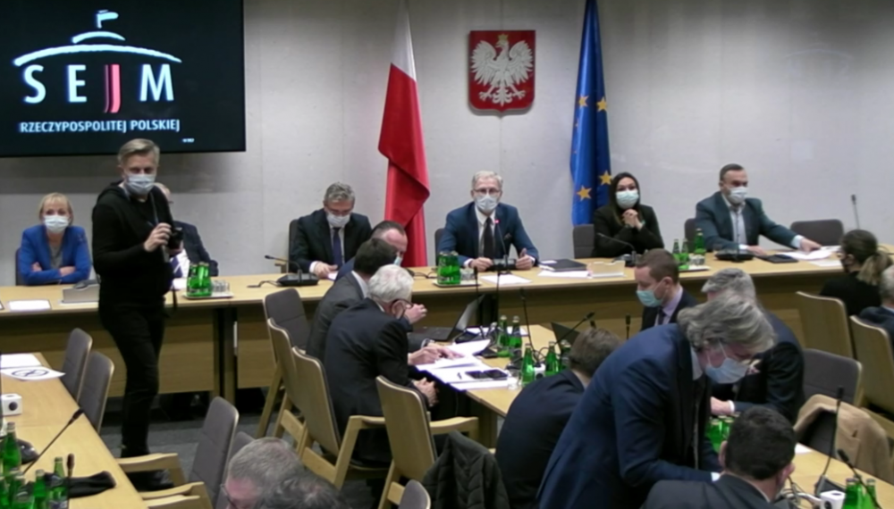 Weryfikacja przez pracodawcę wyniku testu. Sejmowa komisja zdrowia odwołana