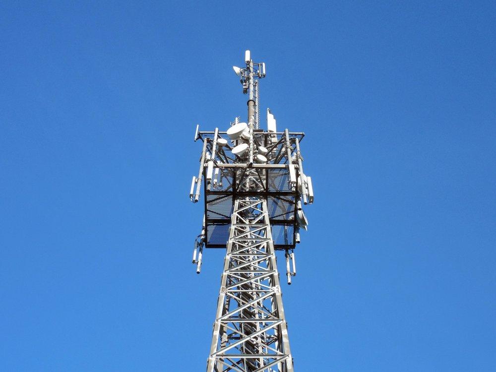 NIK: Promieniowanie elektromagnetyczne poza kontrolą