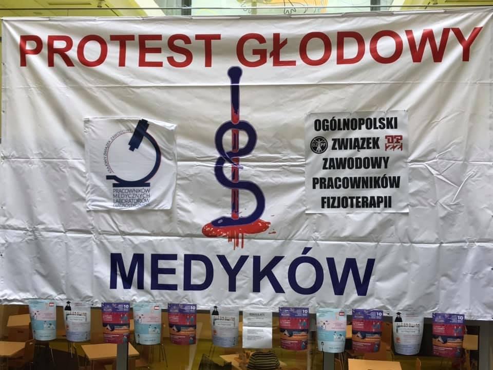 Diagności i fizjoterapeuci rozpoczęli protest głodowy