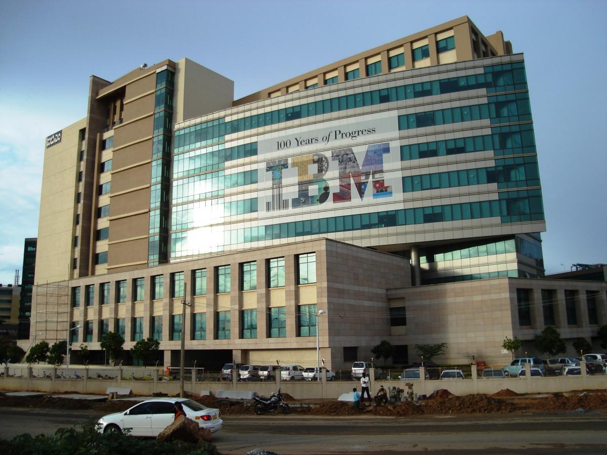 IBM inwestuje w projektowanie nowych leków