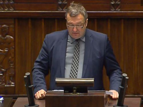 Ustawa o ratunkowym dostępie do leków wraca do Komisji Zdrowia