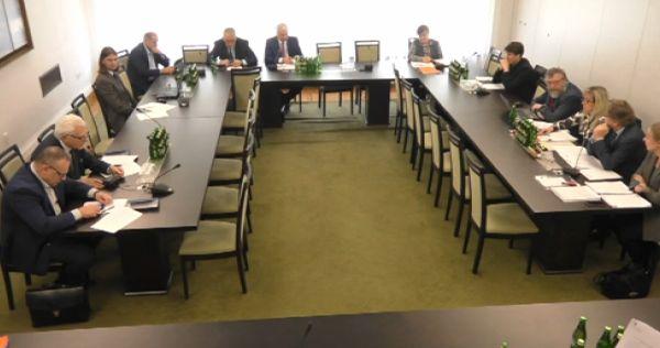 Senatorowie za przywróceniem stażu podyplomowego
