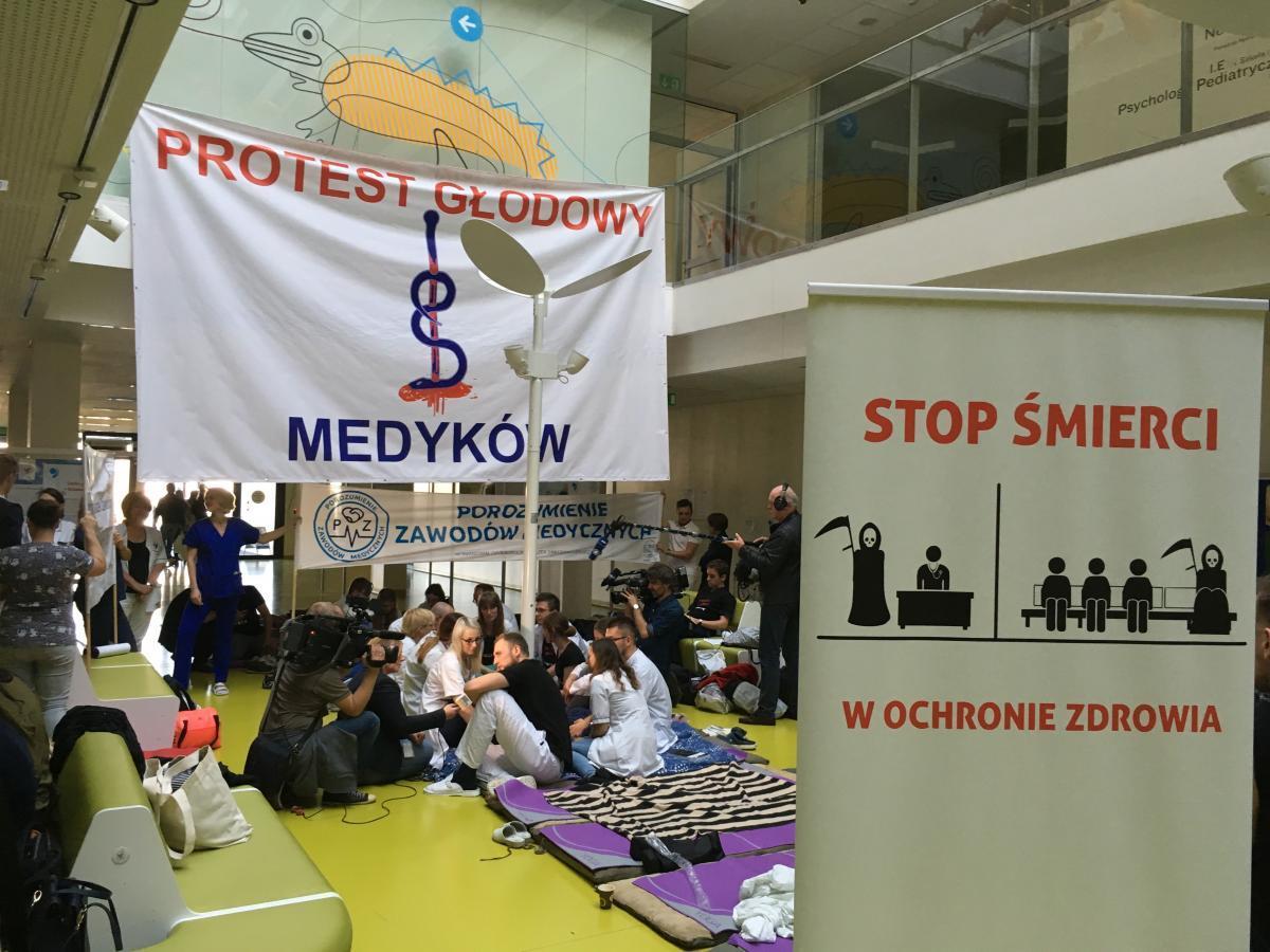 Rusza zbiórka podpisów pod projektem medyków – 6,8 PKB na zdrowie