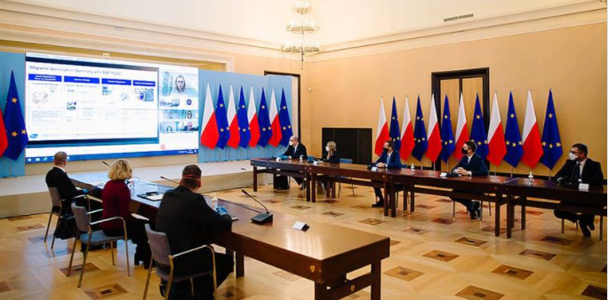 Premier: szczepienia na koronawirusa chcemy rozpocząć od grup ryzyka