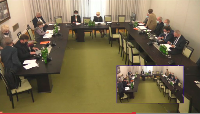Przeciw grypie zaszczepią też fizjoterapeuci i ratownicy medyczni?