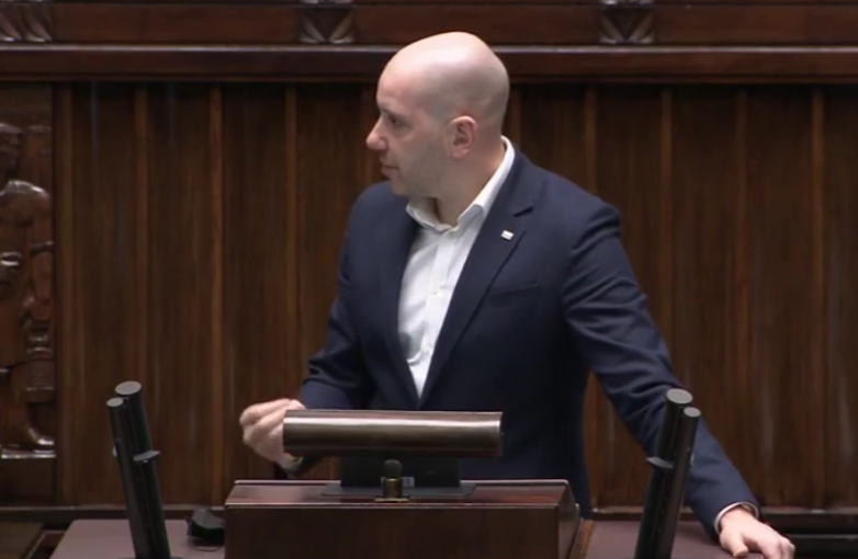 Pieniądze na oddłużenie szpitali mają się znaleźć