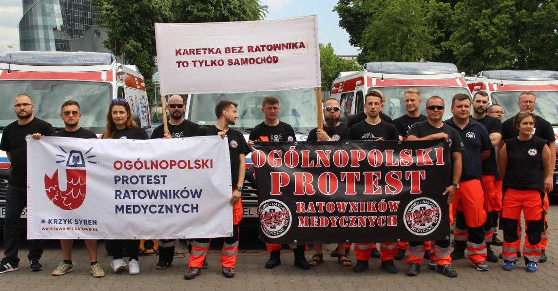 Ratownicy medyczni wyjdą na ulicę