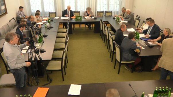 Senacka Komisja Zdrowia za receptą na ellaOne