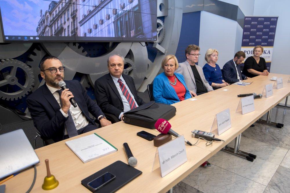 Fotorelacja z debaty 