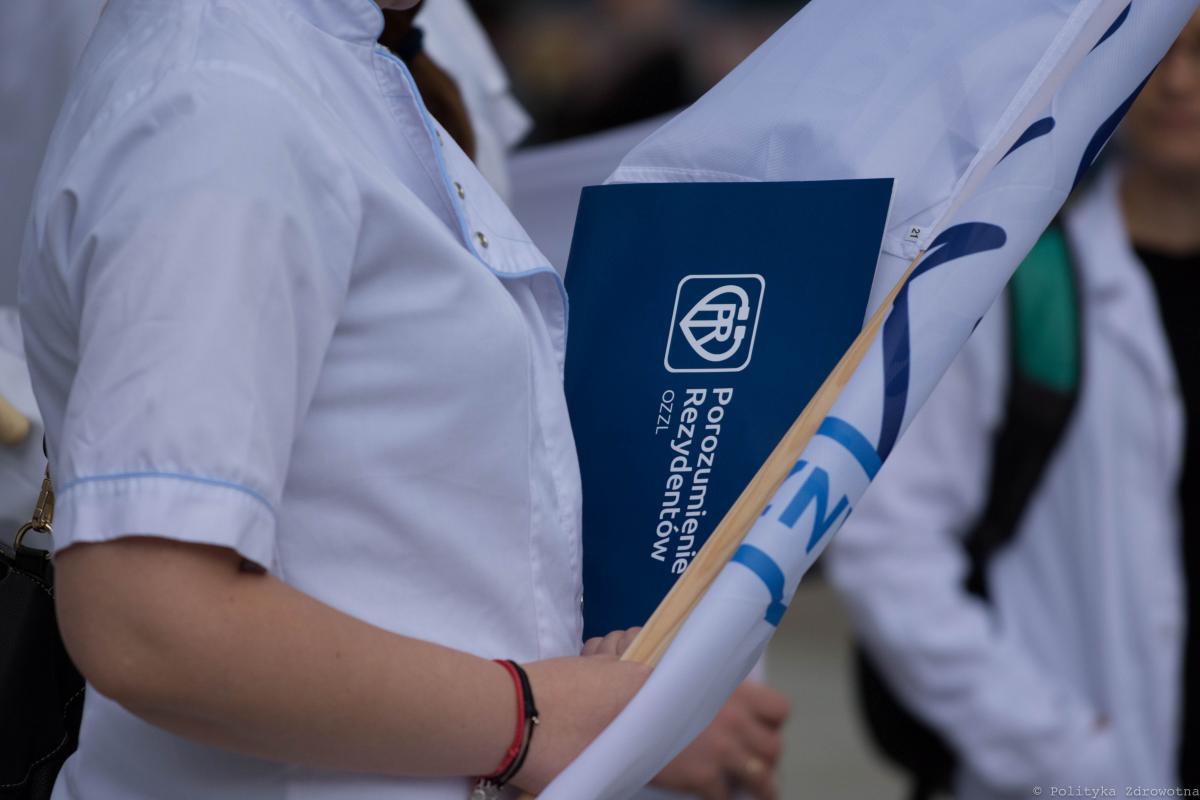 TVP Info tłumaczy się z usuwania wpisów rezydentów. Nie chcą trollowania