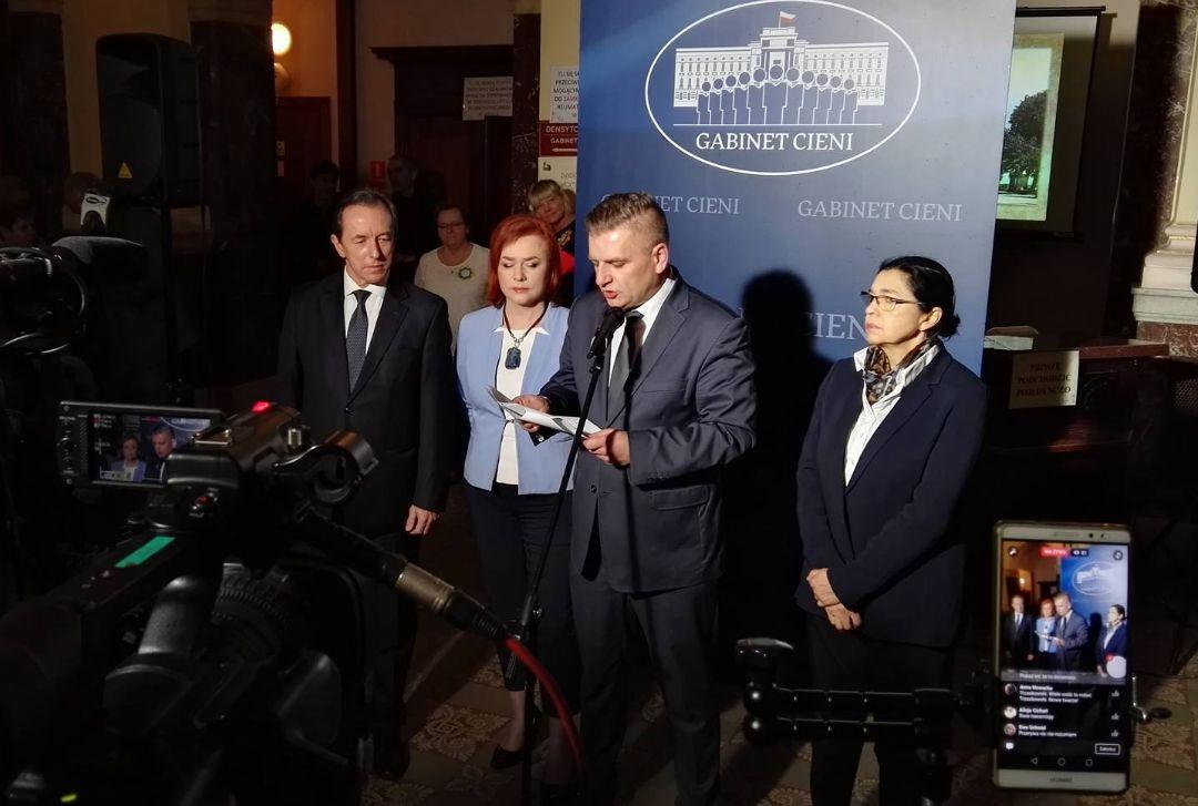 Gabinet cieni PO: 160 szpitali do likwidacji