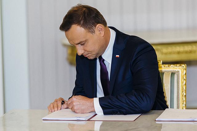 Pielęgniarki chcą interwencji prezydenta ws. płac minimalnych
