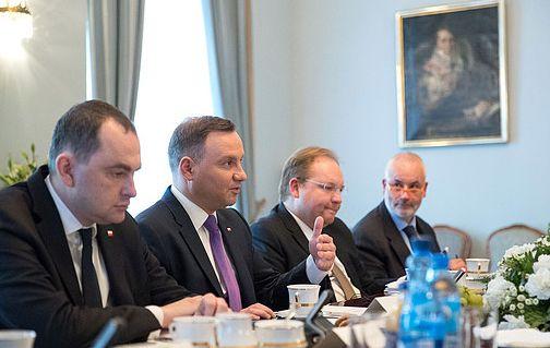 Prezydenccy eksperci pracują nad strategią walki z rakiem